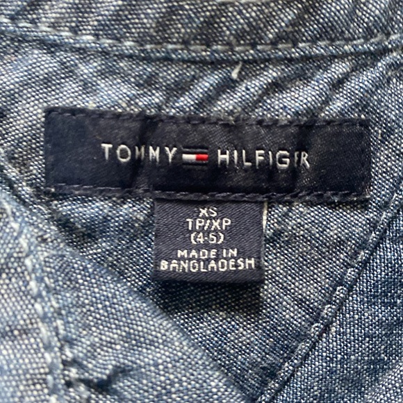 Tommy Hilfiger Chambray Shirt size XS 4-5 - Picture 3 of 6